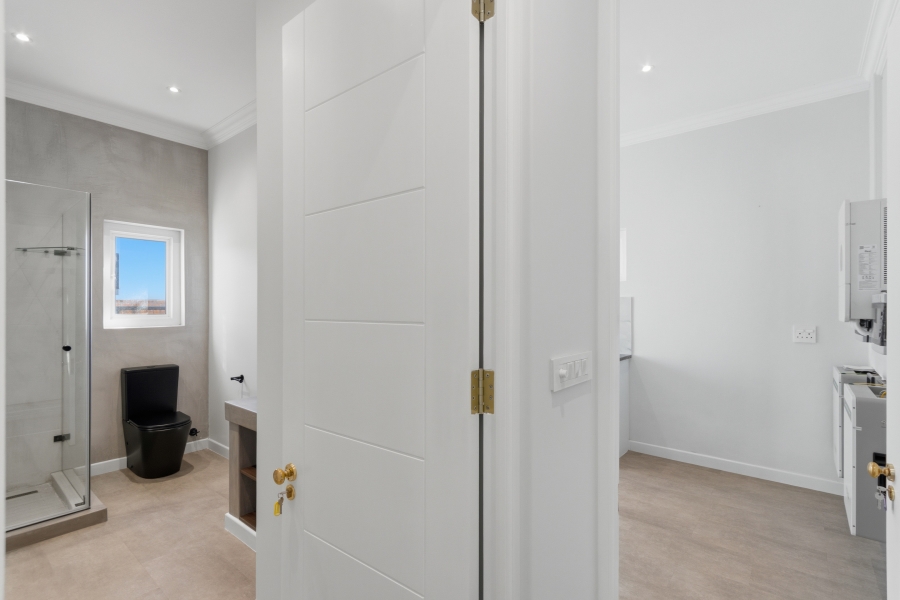 4 Bedroom Property for Sale in Golden Hill Western Cape